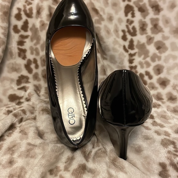 Platform patent leather pumps - Picture 4 of 5